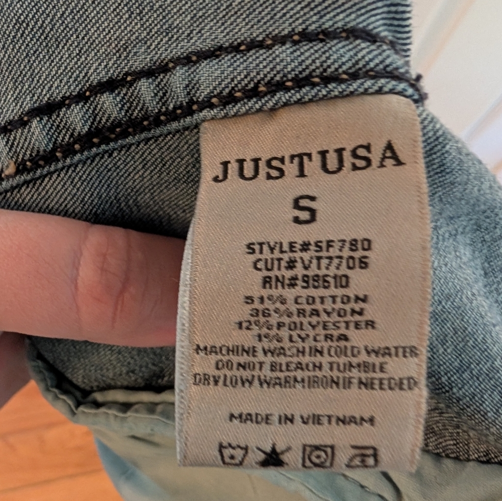 Jean jacket - Picture 3 of 3